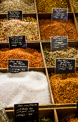 포토 JPG 해외이미지 식물 계절 유럽 오렌지 요리 씨앗 사람없음 빨간색 컬러풀 갈색 판매 세일 주방 시장 선택 맛 가루 허브 향신료 메뉴 향료 향 레시피 후추 카레 성분 내추럴 땅바닥 사프란 해외202004 해외포토 나라 음식 컬러 컨셉 과일 바닥 향기 냄새 향미료 파일형식 이미지허브