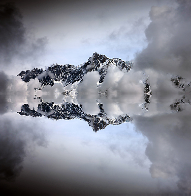 포토 JPG 해외이미지 구름 유럽 호수 얼굴 겨울 자연 하늘 스키 산 풍경 사람없음 야외 파란색 반사 계곡 추위 프랑스 흰색 황무지 산등성이 빙하 알프스 지역 암초 첨탑 샤모니 절정 해외202004 해외포토 자연요소 계절 나라 컬러 겨울스포츠 신체부위 탑 생태계 파일형식 이미지허브