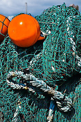 포토 JPG 해외이미지 밧줄 바다 백그라운드 패턴 오렌지 낚시 추상 항해 어류 사람없음 야외 초록색 노란색 검은색 장비 수확 흰색 잡기 그물 어선 엉킴 묘사 질감 매듭 망사 흙더미 부표 옛날 해외202004 해외포토 줄 컬러 무늬 농업 배_교통 과일 모션 레저 수중동물 흙 직물 파일형식 더미 이미지허브
