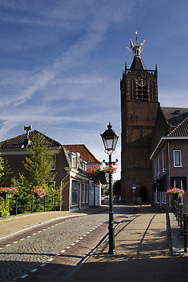 포토 JPG 해외이미지 도로 가로등 하늘 거리 사람없음 도시풍경 교회 탑 도시 역사 네덜란드 기념물 천연기념물 해외202004 해외포토 건축물 공공시설 유럽 길 종교건축 교통시설 풍경 건물 파일형식 이미지허브