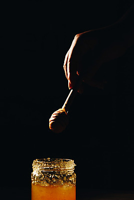 포토 JPG 해외이미지 전통 문화 음료 음식 빵 백그라운드 컨셉 유리 탁자 디저트 건강 사람없음 목재 빨간색 갈색 바구니 초콜릿 검은색 빵집 우유 튀김 수확 도넛 달콤 아침식사 낟알 굽기 크림 잔치 브런치 롤 베이글 버터 꿀 프랑스어 우크라이나 전국 페스츄리 스타일 해외202004 해외포토 나무 문자 유럽 컬러 가구 농업 재료 재질 유제품 상점 식사 맛 구이 파일형식 이미지허브