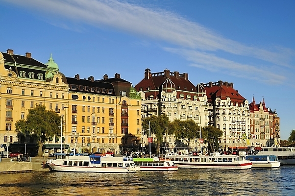 포토 JPG 해외이미지 구름 건축물 유럽 문화 밧줄 여행 요트 스웨덴 사람없음 가로 물 도시풍경 컬러풀 항구 도심 출장 돛대 고립 서유럽 스톡홀름 해외202004 해외포토 자연요소 건축 나라 줄 컬러 배_교통 비즈니스 교통시설 북유럽 풍경 도시 파일형식 이미지허브