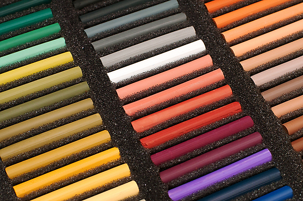 포토 JPG 해외이미지 디자인 백그라운드 패턴 일러스트 추상 색연필 사람없음 장식 초록색 세트 상자 컬러풀 연필 검은색 크레파스 부드러움 스펙트럼 파스텔톤 해외202004 해외포토 컬러 무늬 학용품 필기구 감각 파일형식 이미지허브