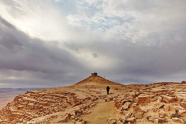 포토 JPG 해외이미지 공원 지구 모래 여행 오렌지 자연 하늘 산 풍경 사람없음 빨간색 컬러풀 사막 바위 분화구 동쪽 이스라엘 전국 해외202004 해외포토 공공시설 컬러 과일 돌_바위 방향 생태계 화산 서아시아 파일형식 이미지허브