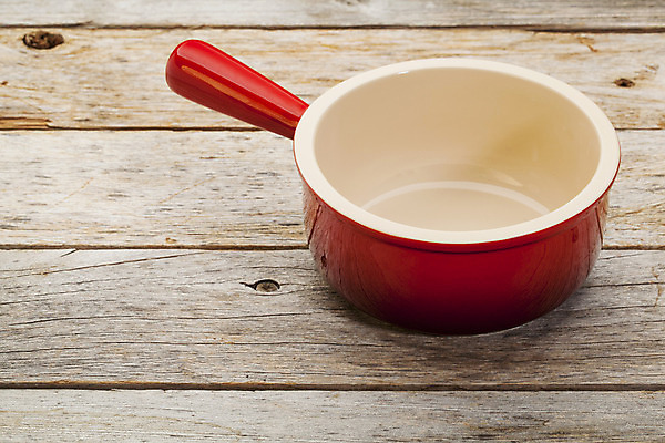 포토 JPG 해외이미지 탁자 사람없음 목재 빨간색 시골 도자기 사발 수프 그런지 해외202004 해외포토 나무 컬러 가구 재료 사기그릇 파일형식 이미지허브