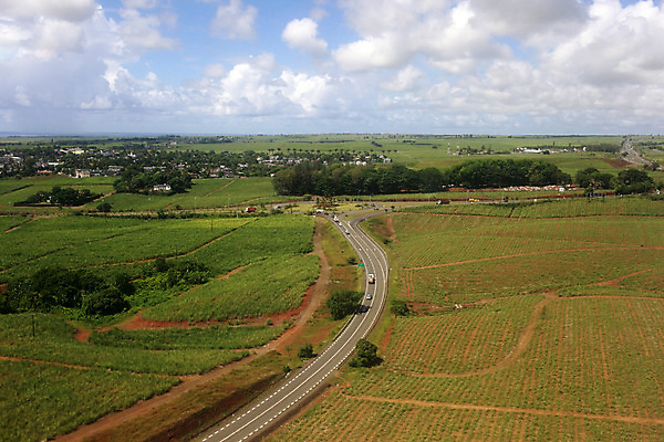 포토 JPG 해외이미지 식물 구름 바다 섬 여행 건축양식 아프리카 자동차 자연 산 비행기 주택 건설업 풍경 사람없음 야외 건물 가로 하이앵글 도시풍경 항구 도시 작음 큼 땅 언덕 산봉우리 인도양 모리셔스 조감도 산맥 해외202004 해외포토 자연요소 건축물 건축 나라 산업 육상교통 뷰포인트 항공교통 교통시설 대중교통 크기 생태계 봉우리 파일형식 이미지허브