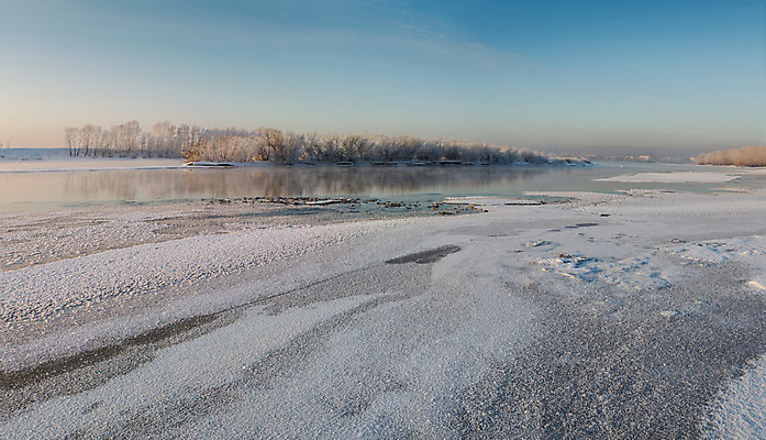 포토 JPG 해외이미지 나무 계절 겨울 모션 자연 풍경 사람없음 야외 물 강 얼음 흐름 추위 황무지 숲 해외202004 해외포토 자연요소 식물 컨셉 생태계 파일형식 이미지허브