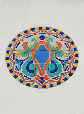 포토 JPG 해외이미지 전통 디자인 꽃 종교 벽 백그라운드 꽃무늬 패턴 건축양식 실내 미술 동양인 사람없음 내부 장식 파란색 골동품 우아함 중앙 이슬람교 타일 묘사 그림 질감 모자이크 동쪽 아라베스크 옛날 스타일 해외202004 해외포토 식물 건축 컬러 컨셉 무늬 문화예술 인종 방향 파일형식 이미지허브