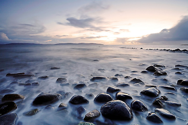 포토 JPG 해외이미지 파도 바다 하늘 풍경 사람없음 물 저녁 암초 아일랜드 해외202004 해외포토 자연요소 유럽 야간 파일형식 이미지허브