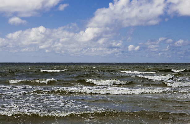 포토 JPG 해외이미지 구름 유럽 파도 바다 여행 하늘 휴가 사람없음 물 여름 파란색 평화 맑음 흰색 리투아니아 파라다이스 해외202004 해외포토 자연요소 계절 나라 컬러 컨셉 날씨 파일형식 이미지허브