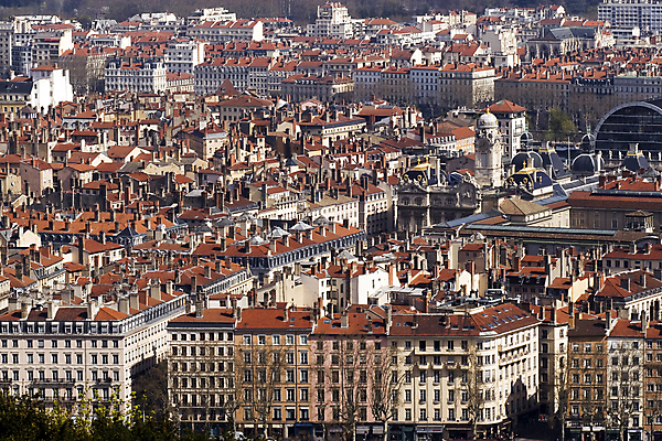 포토 JPG 해외이미지 유럽 건축양식 풍경 사람없음 건물 도시풍경 프랑스 도시 프랑스어 리옹 해외202004 해외포토 문자 건축물 건축 나라 파일형식 이미지허브