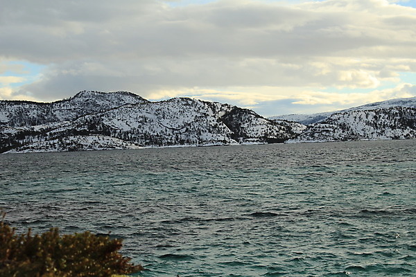 포토 JPG 해외이미지 나무 겨울 자국 자연 하늘 산 파노라마 노르웨이 풍경 사람없음 파란색 여행객 계곡 등산 트래킹 바위 흰색 정상 숲 언덕 해외202004 해외포토 식물 계절 유럽 컬러 레저 촬영기법 사람 돌_바위 생태계 파일형식 이미지허브