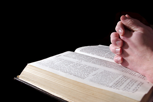 포토 JPG 해외이미지 기독교 종교 가족 관리 사람없음 믿음 성경 기도 하트 예수 영혼 신성 천국 복음 사실 신앙심 지옥 해외202004 해외포토 모양 감정 종교용품 관계 신_종교 파일형식 이미지허브