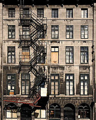 포토 JPG 해외이미지 외관 벽 건축양식 창문 공장 날씨 벽돌 사람없음 야외 건물 시골 도시 도심 가난 버리기 복고 타운 그런지 방치 옛날 해외202004 해외포토 건축물 건축 컨셉 공업 모션 파일형식 이미지허브