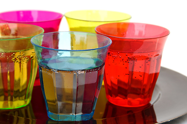 포토 JPG 해외이미지 접시 안경 음료 사람없음 컵 컬러풀 추위 흰색 신선 달콤 플라스틱 레모네이드 상쾌 해외202004 해외포토 식기 잡화 감정 컬러 재질 맛 에이드 파일형식 이미지허브