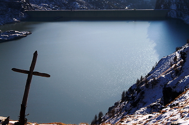 포토 JPG 해외이미지 구름 유럽 종교 호수 십자가 겨울 하늘 스키 산 풍경 사람없음 이탈리아 폭포 댐 알프스 절정 해외202004 해외포토 자연요소 계절 공공시설 나라 자연 겨울스포츠 파일형식 이미지허브