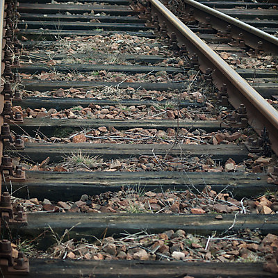 포토 JPG 해외이미지 산업 벽 백그라운드 건축양식 창문 공장 유리 벽돌 직장 사람없음 내부 건물 빛 금속 검은색 어둠 수확 도시 폐기물 위험 버리기 창고 복고 먼지 낭비 구식 그런지 깨짐 방치 썩음 옛날 철강 파멸 해외202004 해외포토 건축물 건축 컬러 컨셉 농업 회사 공업 모션 재질 쓰레기 파일형식 소멸 이미지허브