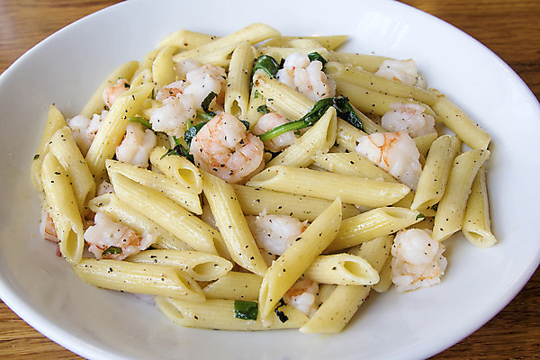 포토 JPG 해외이미지 접시 음식 백그라운드 채소 피망 새우 파스타 요리 사람없음 식당 검은색 식사 저녁식사 이탈리아 흰색 뜨거움 허브 해산물 올리브 시금치 바질 점심식사 펜네 해외202004 해외포토 식물 식기 열매 유럽 컬러 서양음식 갑각류 상점 파일형식 이미지허브