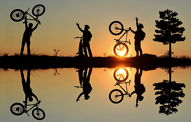 포토 JPG 해외이미지 라이프스타일 행복 실루엣 스포츠 자연 산 아이디어 건강 사람없음 물 반사 평화 자전거 우정 운전 자유 그룹 특별함 해외202004 해외포토 자연요소 감정 컨셉 모션 촬영기법 생활 친구 바이크 생태계 파일형식 이미지허브