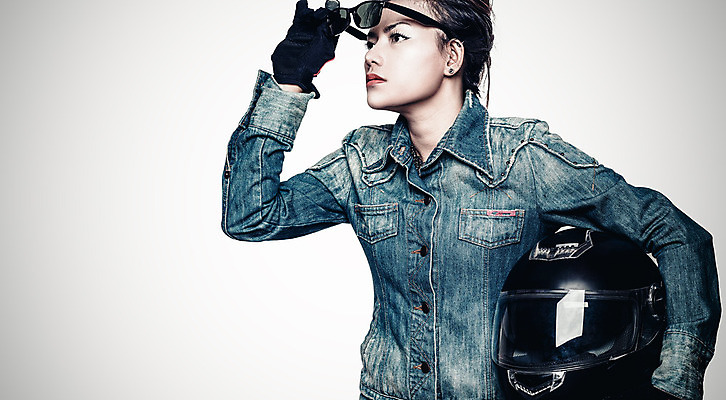 포토 JPG 해외이미지 라이프스타일 응시 행복 안경 스포츠 여행 장갑 거리 한명 안전 사람 야외 운동 자전거 검은색 운전 오토바이 레이싱 도시 운전사 클래식 승차 헬멧 사건 읽기 보안 노력 모터 라이더 자동 스타일 해외202004 해외포토 직업 1 시선 잡화 감정 컬러 컨셉 모션 건강 시합 생활 바이크 보호장비 파일형식 이미지허브