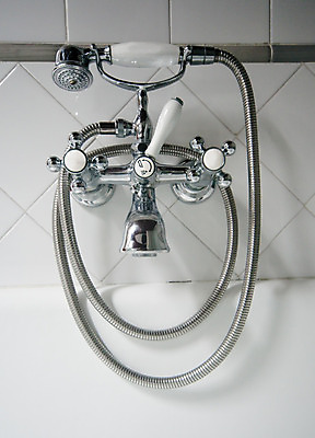 포토 JPG 해외이미지 손 디자인 백그라운드 일러스트 가정 유리 추상 주택 사람없음 내부 물 빛 달리기 금속 젖음 흐름 추위 욕실 수확 흰색 뜨거움 액체 떨어짐 빨래 은색 싱크대 수도꼭지 대야 낭비 고립 배관공 옛날 위생관리 철강 해외202004 해외포토 자연요소 컬러 컨셉 가사 무늬 농업 모션 재질 관리 건물 신체부위 개수대 파일형식 이미지허브