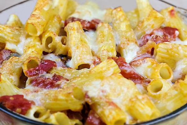 포토 JPG 해외이미지 치즈 주택 파스타 요리 사람없음 이탈리아 굽기 유기농 레시피 토마토소스 내추럴 모짜렐라치즈 채식주의자 해외202004 해외포토 웰빙 유럽 유제품 서양음식 건물 소스_음식 구이 채식 파일형식 이미지허브