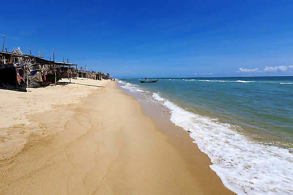 포토 JPG 해외이미지 아시아 바다 여행 자연 하늘 아침 낚시 휴식 풍경 사람없음 빛 햇빛 태양 마을 일출 어둠 황혼 일몰 새벽 보트 황금 저녁 어부 낚시꾼 말레이시아 내추럴 파라다이스 수평선 해외202004 해외포토 주간 자연요소 직업 나라 컨셉 배_교통 레저 노을 야간 생태계 파일형식 이미지허브