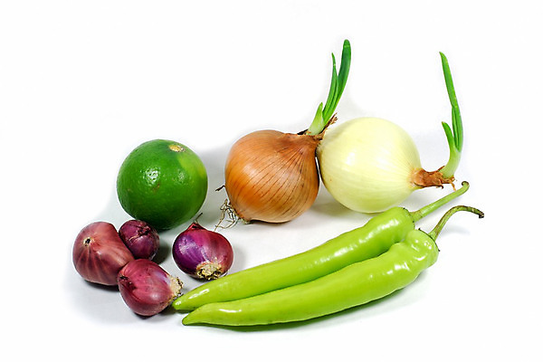 포토 JPG 해외이미지 음식 조각 백그라운드 채소 과일 재료 전구 고추 양파 파프리카 건강 사람없음 빨간색 쌓기 흰색 신선 뜨거움 그룹 자르기 다발 레몬 향신료 유기농 매움 날것 후추 생강 흙더미 고립 숙성 채식주의자 할라피뇨 핵심 많음 개조 해외202004 해외포토 웰빙 컬러 컨셉 모션 흙 맛 채식 향미료 파일형식 더미 이미지허브