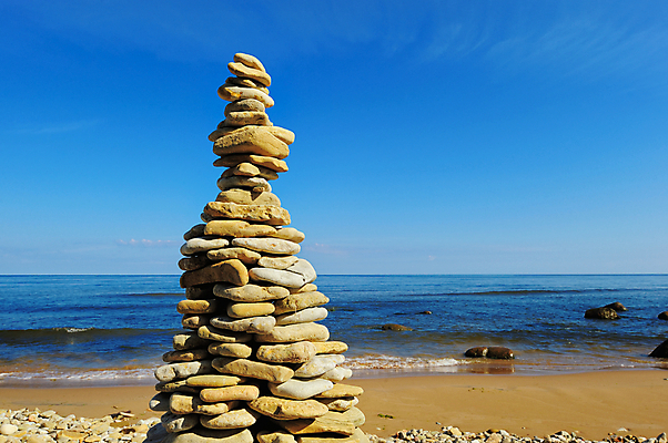 포토 JPG 해외이미지 선 바다 컨셉 자연 하늘 추상 사람없음 세로 쌓기 탑 스파 조약돌 흰색 그룹 파편 정상 작음 균형 배열 심볼 명상 질감 피라미드 흙더미 돌무덤 절정 평형 해외202004 해외포토 건축물 컬러 무늬 모션 수영 흙 돌_바위 무덤 크기 생태계 랜드마크 파일형식 더미 이미지허브