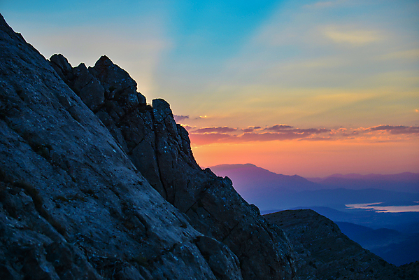 포토 JPG 해외이미지 구름 호수 산 거리 3 협상 풍경 경사 사람없음 빛 계곡 일몰 도시 위험 질감 날카로움 지역 암초 절정 착륙 해외202004 해외포토 자연요소 컨셉 비즈니스 노을 파일형식 이미지허브