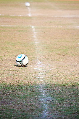 포토 JPG 해외이미지 스포츠 백그라운드 패턴 밭 공 자연 놀이 표면 경기 잔디 사람없음 야외 초록색 여름 빛 운동 우주 정원 검은색 축구 경쟁 경기장 장비 수확 게임 흰색 원형 거친 가죽 심볼 오브젝트 질감 복고 고립 골 그런지 땅바닥 여의주 옛날 중고 해외202004 해외포토 도형 식물 계절 컬러 컨셉 무늬 농업 스포츠시설 바닥 건강 구기 생태계 파일형식 이미지허브
