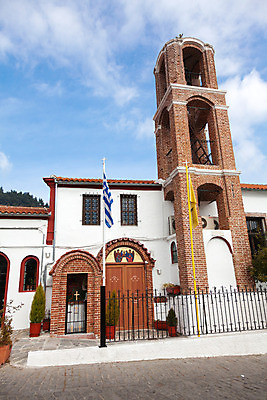 포토 JPG 해외이미지 전통 문화 벽 건축양식 창문 교실 지붕 거리 아파트 주택 사람없음 야외 목재 문 마을 바위 램프 재산 중앙 지중해 빌라 맨션 아래 그리스 시골집 타운 연립주택 옛날 진짜 철책 스타일 해외202004 해외포토 나무 교육 건축 유럽 바다 재료 학교 조명 건물 금융 돌_바위 도시 방향 위치 파일형식 이미지허브