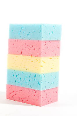 포토 JPG 해외이미지 분홍색 가사 자동차 건조 사람없음 파란색 노란색 젖음 흰색 씻기 빨래 청소 비누 광택 닦기 스펀지 고립 해외202004 해외포토 육상교통 컬러 모션 위생용품 청결 파일형식 이미지허브