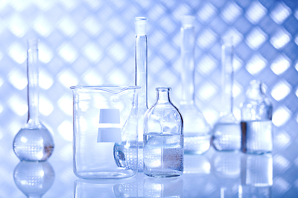 포토 JPG 해외이미지 실내 실험 사람없음 액체 화학 실험실 파란배경 비커 화학실험 둥근플라스크 해외202004 해외포토 과학 백그라운드 실험기구 내부 파란색 플라스크 파일형식 이미지허브