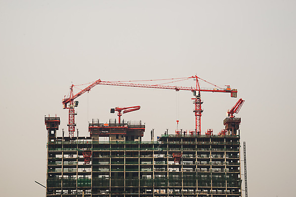 포토 JPG 해외이미지 산업 백그라운드 비즈니스 건축양식 주택 사람없음 야외 건물 고층빌딩 장비 성장 도시 업무 땅 아래 기중기 상업 시멘트 공학 콘크리트 해외202004 해외포토 건축물 교육 건축 빌딩 작업 중장비 방향 위치 파일형식 이미지허브
