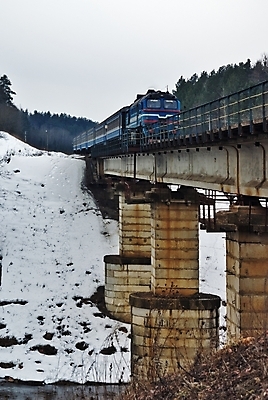 포토 JPG 해외이미지 여행 겨울 교통시설 자연 날씨 휴가 따뜻함 풍경 사람없음 야외 초록색 햇빛 갈색 기차 수확 시골 역사 당기기 숲 승객 엔진 공학 디젤 선로 옛날 철강 해외202004 해외포토 계절 교육 육상교통 컬러 교통 농업 모션 대중교통 태양 시설 생태계 파일형식 이미지허브