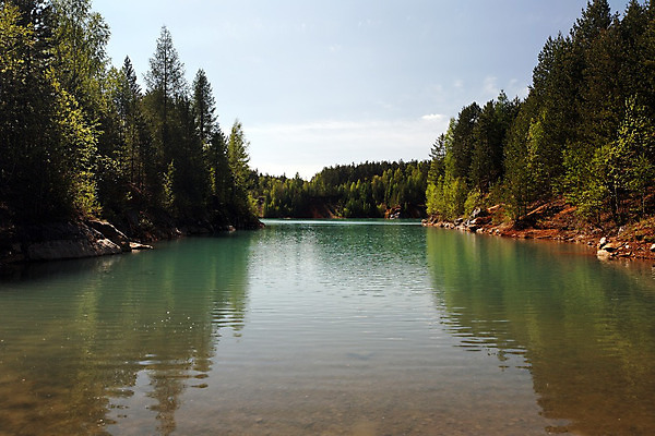 포토 JPG 해외이미지 계절 호수 여행 자연 사람없음 야외 물 여름 파란색 노란색 침묵 거울 숲 에메랄드 깊이 전국 터키석 해외202004 해외포토 자연요소 컬러 소리 보석 생태계 파일형식 이미지허브