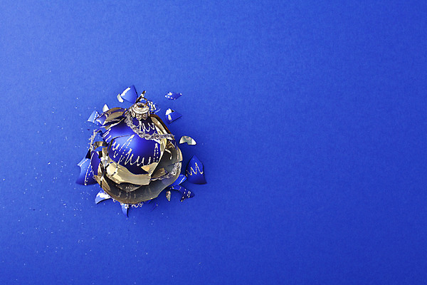 포토 JPG 해외이미지 나무 전통 디자인 계절 문화 조각 백그라운드 컨셉 크리스마스 겨울 부분 공 유리 추상 휴가 새로움 선물 사람없음 장식 파란색 빛 우주 축제 놀람 손상 기쁨 짜증 축하 행운 황금 파편 12월 연도 심볼 깨짐 단절 싫은 여의주 해외202004 해외포토 식물 기념일 감정 컬러 무늬 재질 표정 날짜 파일형식 이미지허브