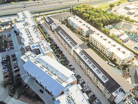 포토 JPG 해외이미지 산업 도로 교통시설 자동차 하늘 벽돌 거리 아파트 주택 안테나 사람없음 야외 건물 금융 도시풍경 고층빌딩 수영 미국 블록 장비 도시 재산 도심 주차 창고 투자 콘도 지역 커뮤니티 스카이라인 이웃 대출 드론 줄서기 콘크리트 텍사스 많음 해외202004 해외포토 건축물 길 육상교통 교통 컨셉 북아메리카 비즈니스 통신 모션 숙소 풍경 빌딩 경제 수상스포츠 시설 파일형식 이미지허브