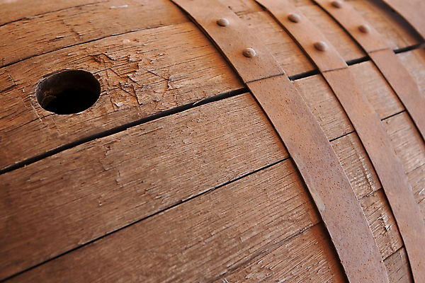 포토 JPG 해외이미지 사람없음 목재 금속 구멍 목각 철강 핸드메이드 해외202004 해외포토 나무 재료 재질 파일형식 이미지허브