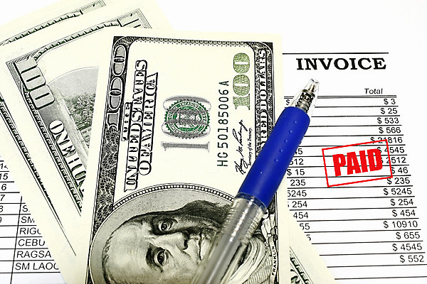 포토 JPG 해외이미지 종이 돈 회사 비즈니스 통계 사람없음 사무실 펜 달러 인쇄 문서 수익 우표 수입 제어 해외202004 해외포토 경제 필기구 재산 파일형식 이미지허브