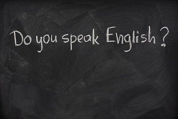 포토 JPG 해외이미지 영어 패턴 말하기 사람없음 가로 검은색 칠판 흰색 질문 지우개 분필 질감 먼지 카피스페이스 해외202004 해외포토 문자 컬러 무늬 모션 학용품 공백 초크 파일형식 이미지허브