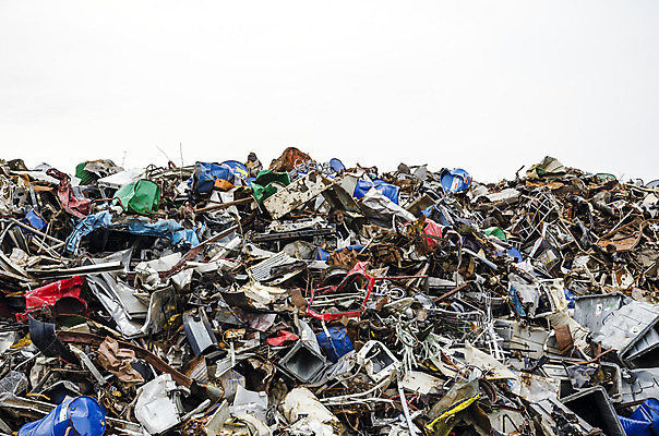 포토 JPG 해외이미지 산업 조각 백그라운드 사람없음 가로 쌓기 환경 금속 재활용 손상 흰색 쓰레기 폐기물 철 버리기 부식 한조각 흙더미 낭비 고립 고물상 깨짐 철강 해외202004 해외포토 1 컬러 컨셉 모션 재질 흙 친환경 파일형식 더미 이미지허브