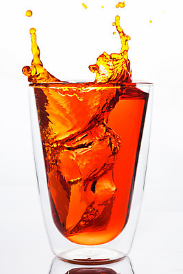 포토 JPG 해외이미지 음료 백그라운드 오렌지 모션 유리 건강 사람없음 물 파란색 빛 주스 거품 젖음 흐름 에너지 추위 마시기 가을 흰색 신선 투명 액체 붓기 떨어짐 오브젝트 상쾌 유리주전자 내추럴 고립 스플래쉬 해외202004 해외포토 자연요소 계절 감정 컬러 컨셉 과일 재질 주전자 파일형식 이미지허브