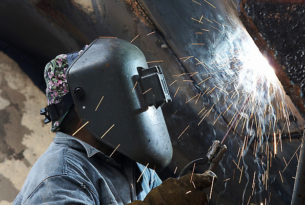 포토 JPG 해외이미지 직업 산업 가면 안전 사람없음 금속 손전등 업무 제조 용접공 철강 화상 해외202004 해외포토 재질 조명 작업 상처 파일형식 이미지허브