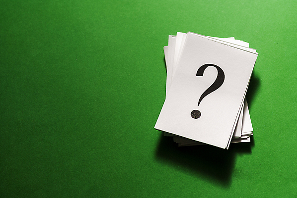 포토 JPG 해외이미지 교육 종이 백그라운드 컨셉 표시 아이디어 사람없음 옆모습 그래픽 초록색 쌓기 쪽지 물음표 흰색 신용카드 퀴즈 질문 심볼 사인 검색 문제 해결 흙더미 의문 의심 대답 조언 지원 헬프 혼란 카피스페이스 브레인스토밍 해외202004 해외포토 기호 감정 뷰포인트 컬러 모션 금융 흙 공백 도움 파일형식 더미 이미지허브