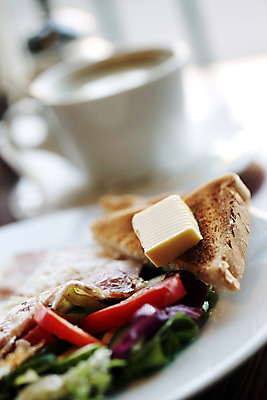 포토 JPG 해외이미지 식기 접시 커피 음식 빵 백그라운드 다이어트 토마토 채소 탁자 아침 주택 건강 육류 요리 사람없음 컵 초록색 빛 식당 식사 저녁식사 카페 기쁨 샐러드 머그컵 흰색 신선 바 차 달콤 맛 아침식사 소프트포커스 먹기 컵받침 오브젝트 토스트 버터 점심식사 단절 블러 채식주의자 해외202004 해외포토 주간 감정 음료 컬러 가구 컨셉 식재료 모션 촬영기법 건물 상점 받침대 채식 파일형식 이미지허브