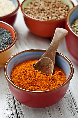 포토 JPG 해외이미지 음식 백그라운드 재료 파프리카 요리 씨앗 동양인 사람없음 양념 사발 고수 인도인 소금 먼지 깨 향 후추 땅바닥 시나몬 오레가노 해외202004 해외포토 외국인 식물 채소 식재료 바닥 인종 조미료 사기그릇 향신료 파일형식 이미지허브