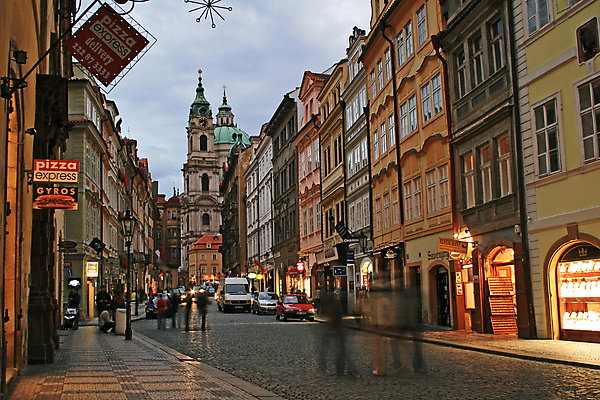 포토 JPG 해외이미지 응시 유럽 기독교 종교 여행 하늘 휴가 거리 풍경 사람없음 건물 물 빛 강 반사 성당 교회 여행객 평화 침묵 황혼 바위 도시 센터 역사 야간 극장 그림 프라하 타운 국회 옛날 전국 해외202004 해외포토 자연요소 건축물 시선 나라 컨셉 종교건축 사람 소리 일몰 돌_바위 체코 파일형식 이미지허브
