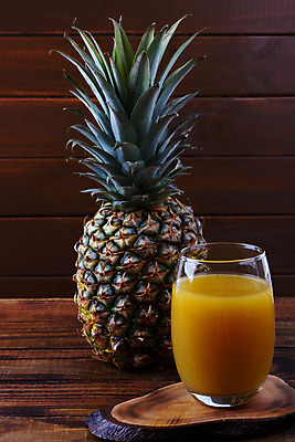 포토 JPG 해외이미지 음료 음식 조각 백그라운드 잎 다이어트 과일 재료 자연 유리 탁자 디저트 건강 사람없음 목재 초록색 노란색 주스 추위 신선 액체 달콤 맛 파인애플 오브젝트 날것 내추럴 숙성 스무디 채식주의자 해외202004 해외포토 나무 식물 컬러 가구 컨셉 재질 열대과일 생태계 채식 파일형식 이미지허브